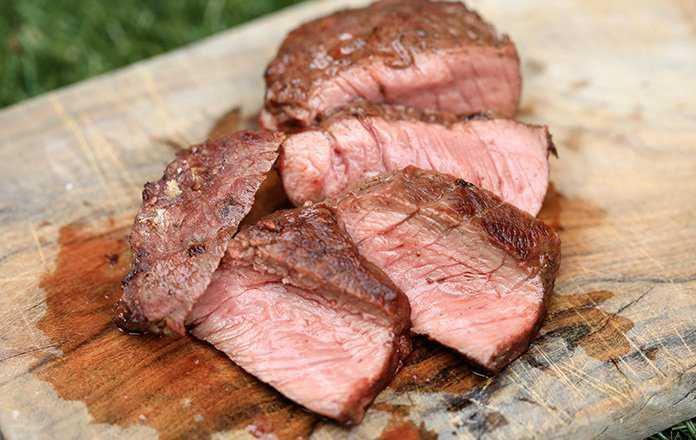 5 Sajian Menu Lezat Berbahan Daging Unta, Berani Cicipi?