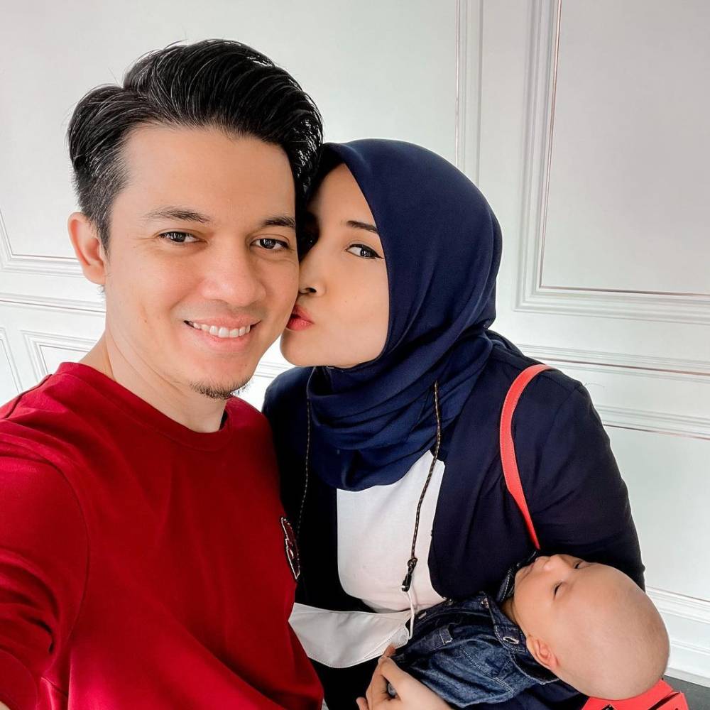 Irwansyah bersama Zaskia Sungkar dan baby Ukkasya (instagram.com/irwansyah_15)