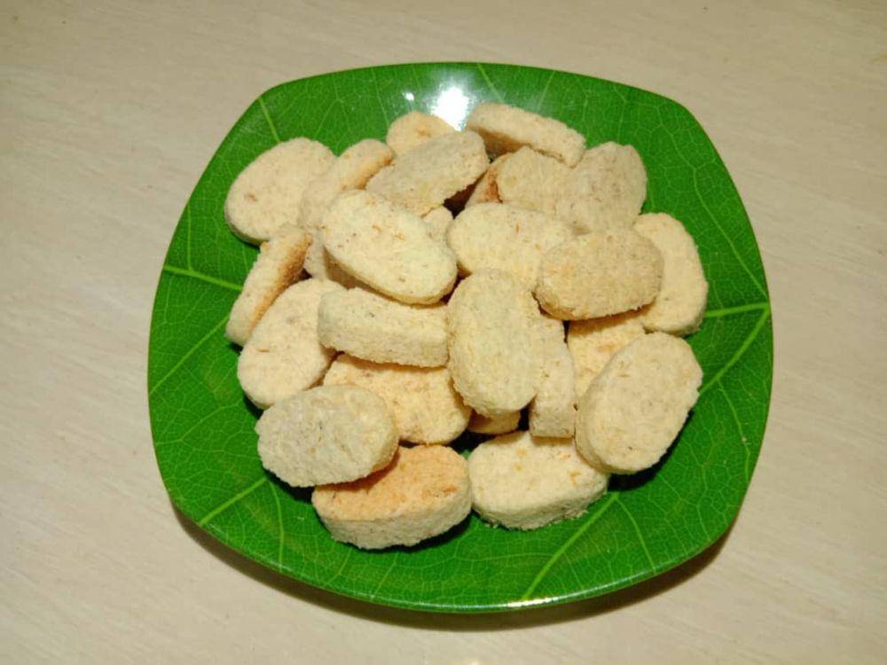 Kue sagon (instagram.com/sagonanarasasomagede)