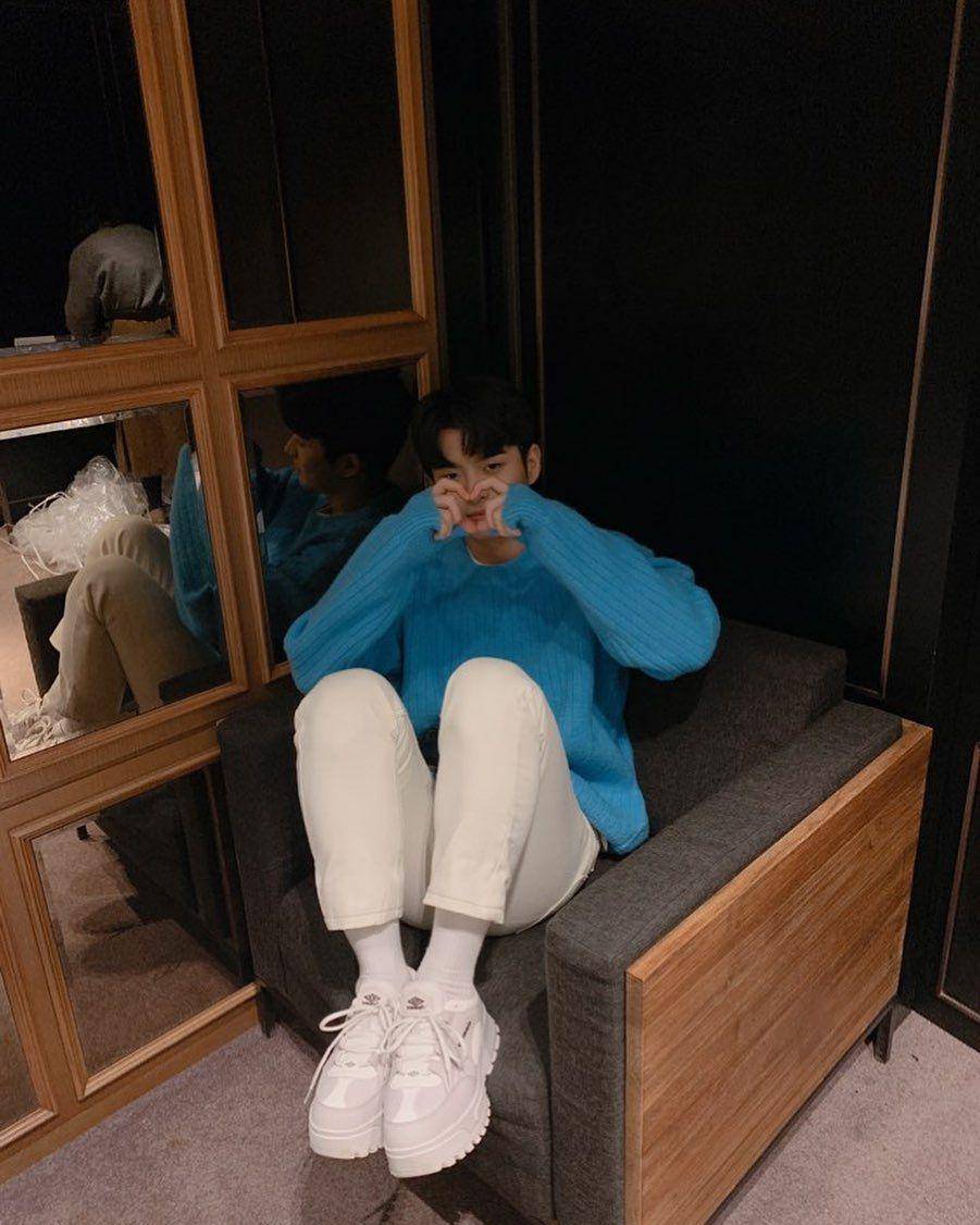 Son Sang Yeon (instagram.com/04s_sy)