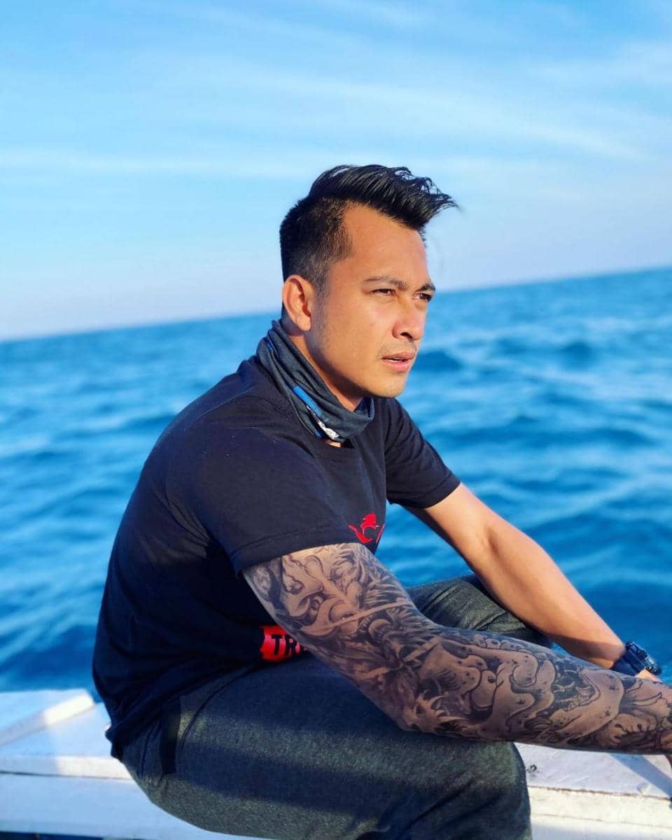 Eza Gionino melaut (instagram.com/ezagio)