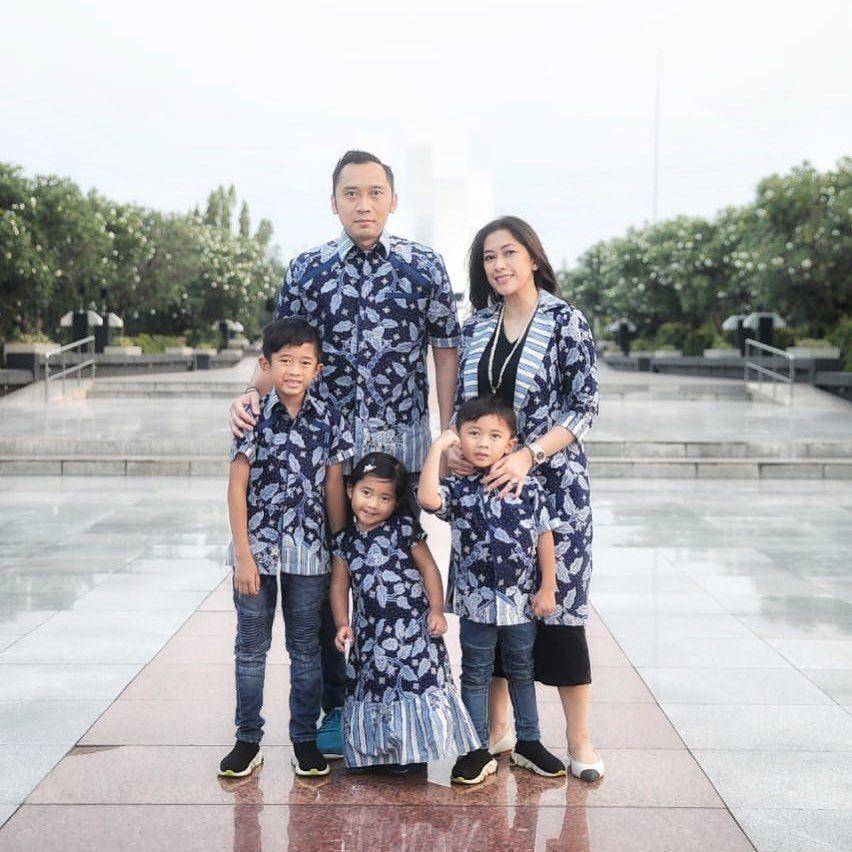Keluarga Edhie Baskoro Yudhoyono dan Aliya Rajasa. (Instagram.com/ruby_26)