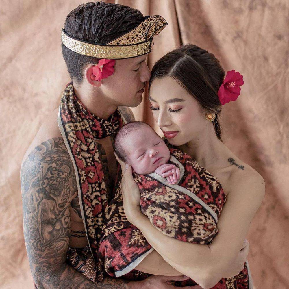 pemotretan keluarga Irfan Bachdim (instagram.com/lovemebaliphotography)