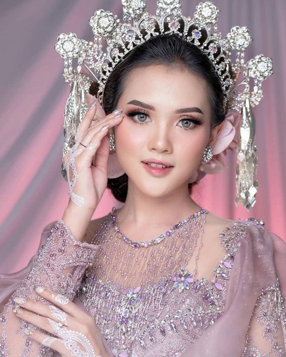 Wedding makeup bergaya korea (instagram.com/yohanes_soelarso_wedding)
