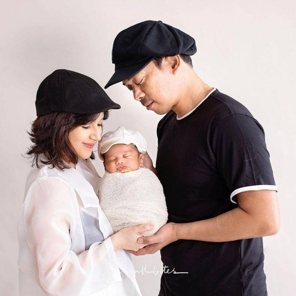 pemotretan keluarga Angelica Simperler (instagram.com/rittarrajagukguk)