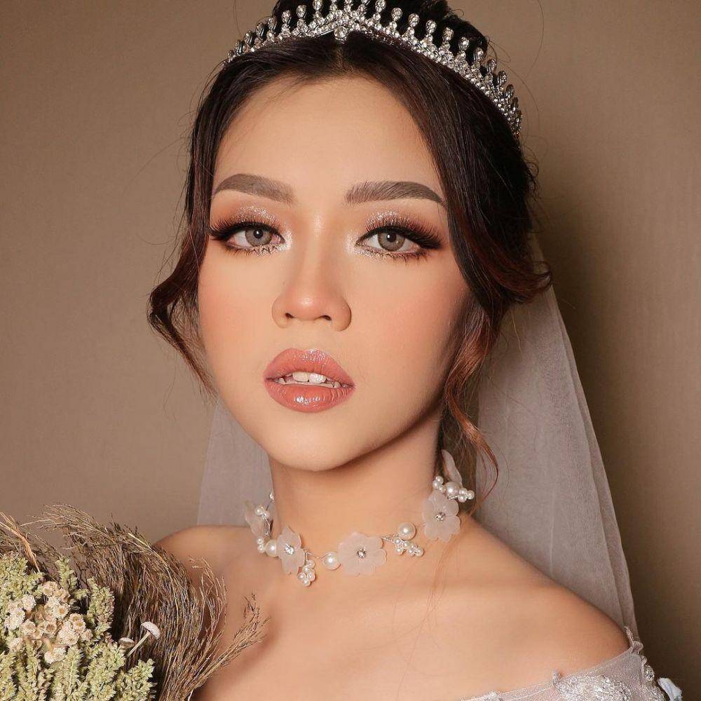 Wedding makeup bergaya korea (instagram.com/rinsmakeup)