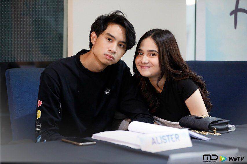 Chemistry Syifa Hadju dan Devano. (instagram.com/telukalaska_md)