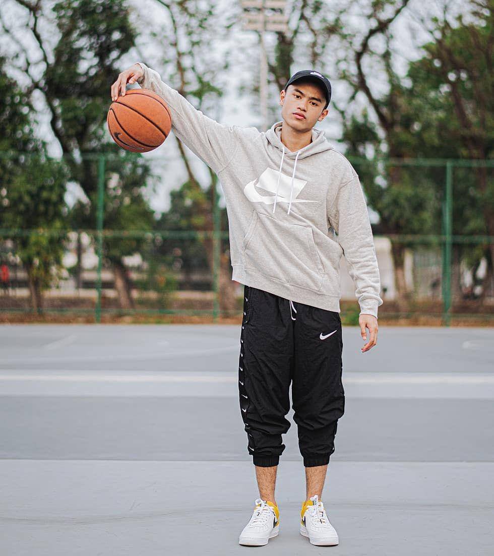 Gaya kasual ala Reynhard Ivan (instagram.com/reynhardivander)