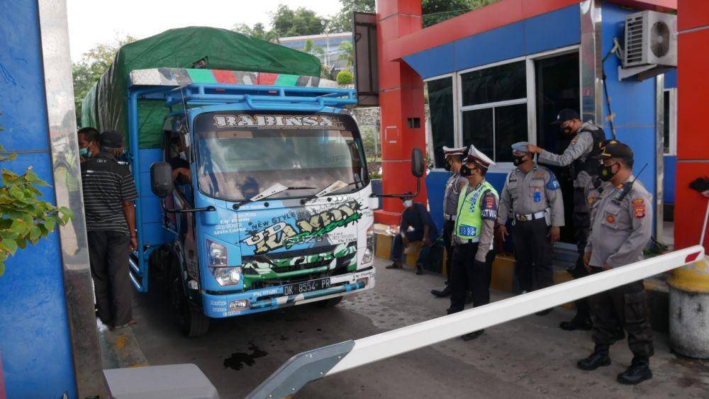 Kendaraan logistik dibolehkan melintas antar daerah NTB/Humas. Polres Lombok Barat