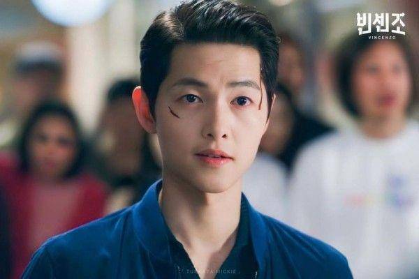 Song Joong Ki di drama Vincenzo (dok. tvN via instagram.com/tukkatamickie)