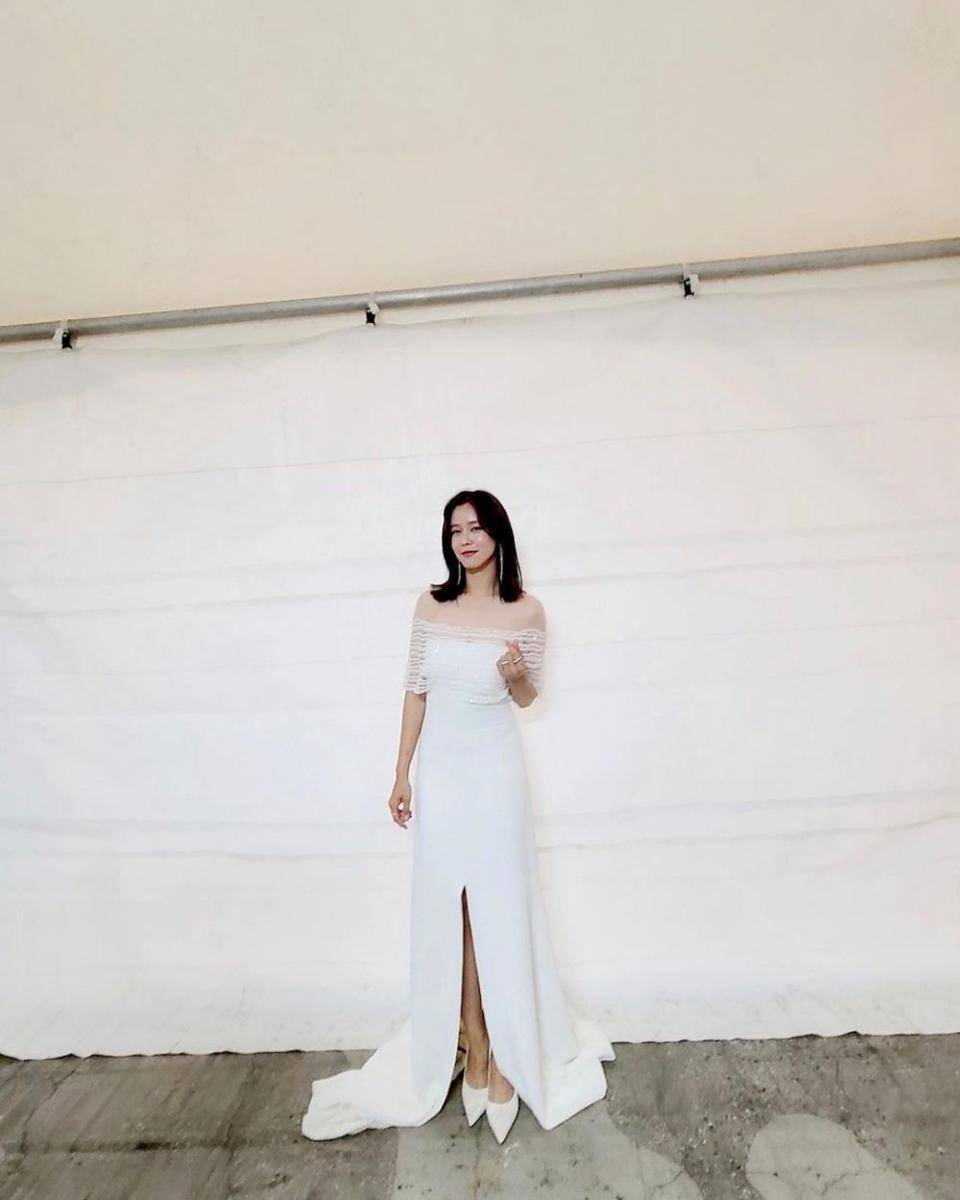 Kyung Soo Jin (instagram.com/love3175989)