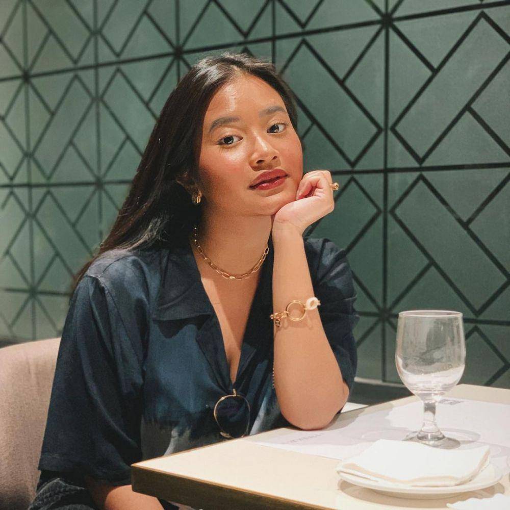 Siti Adira (instagram.com/adirakania)