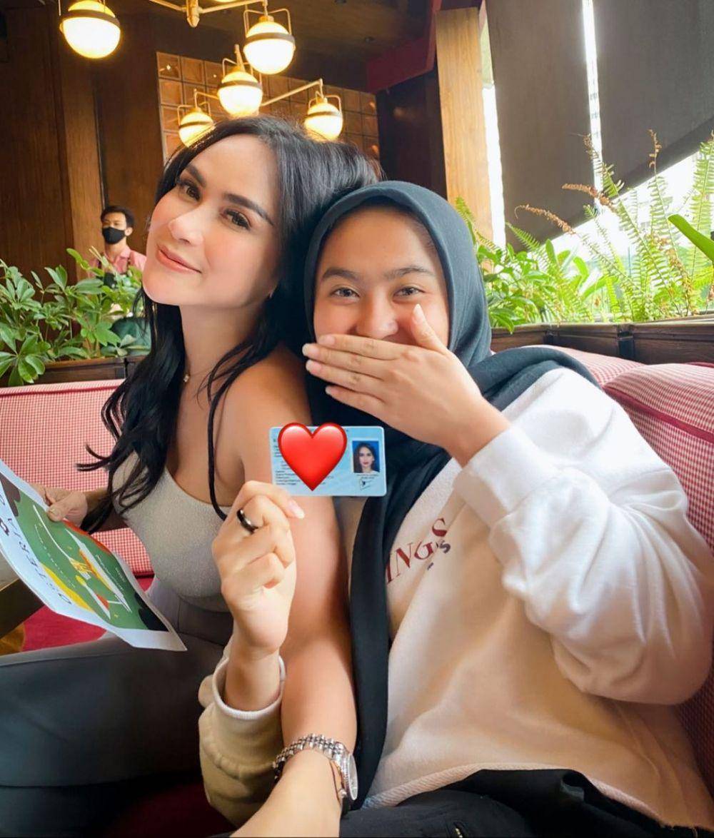 Bebizei dan sang anak (https://www.instagram.com/bebizie/?hl=id
