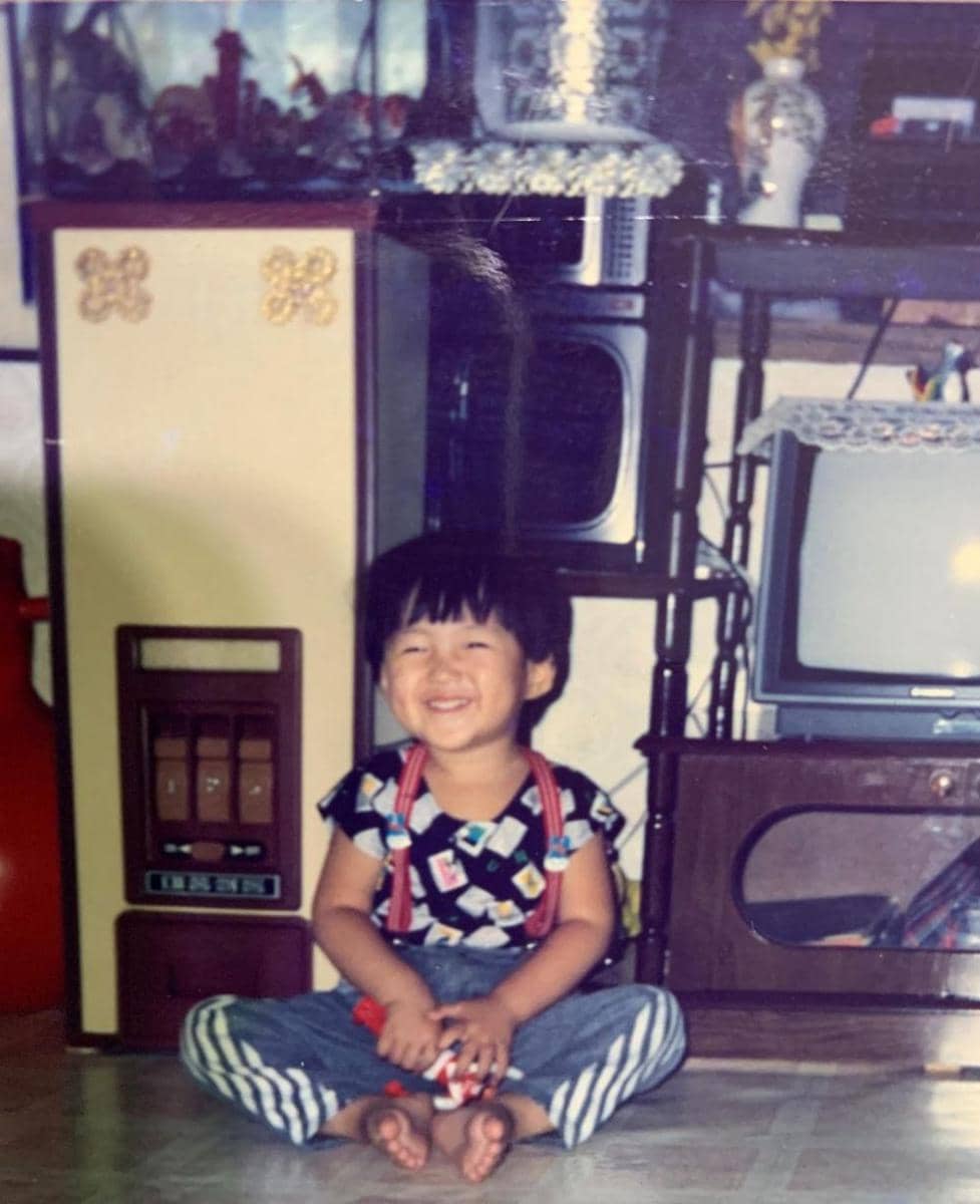 Potret Masa Kecil Kim Seon Ho  (instagram.com/official.hasungwoon)