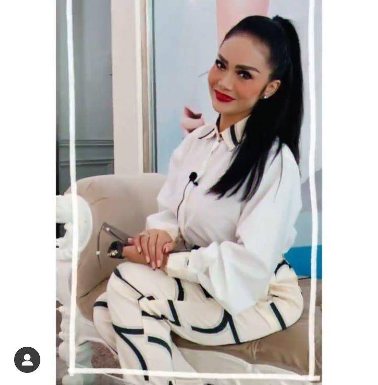 Krisdayanti suntik dna salmon (instagram.com/krisdayantilemos)