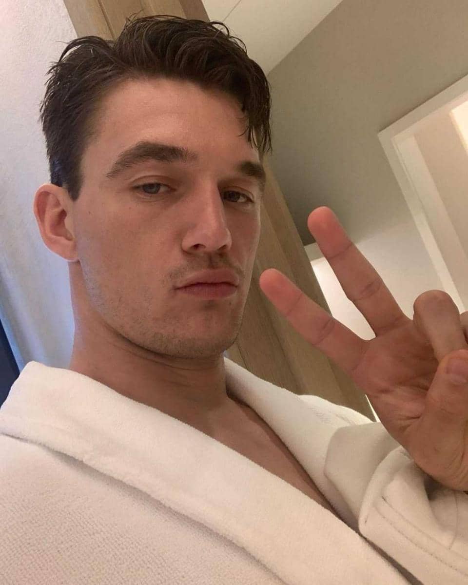 Tyler Cameron (instagram.com/tylerjcameron3)