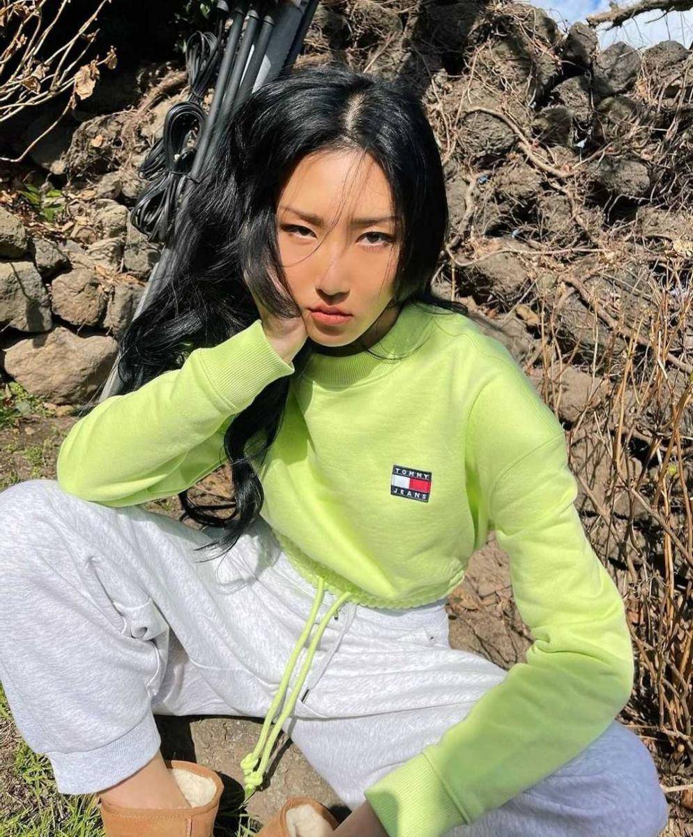 Hwasa MAMAMOO (instagram.com/_mariahwasa)