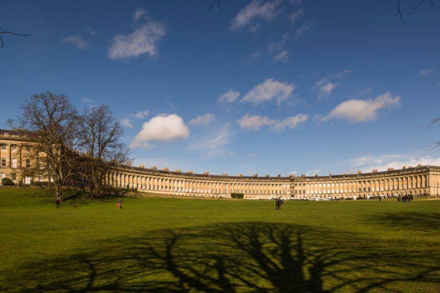 Royal Crescent Bath (visitbath.co.uk)