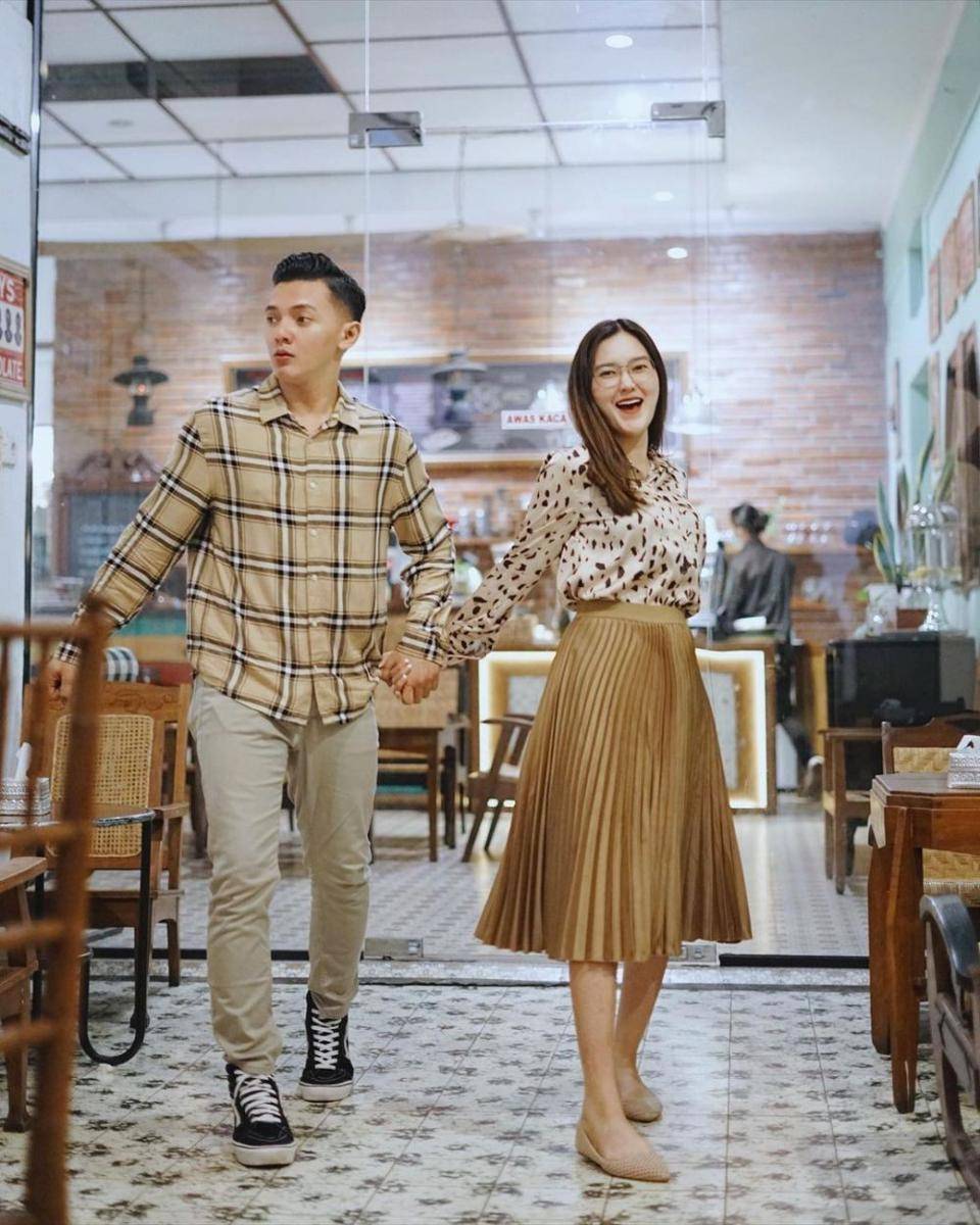 Nella dan Dory (instagram.com/nellakharisma)
