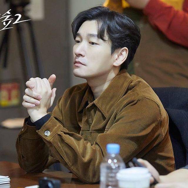 Cho Seung Woo di Sisyphus The Myth. (instagram.com/sisyphus_themyth)