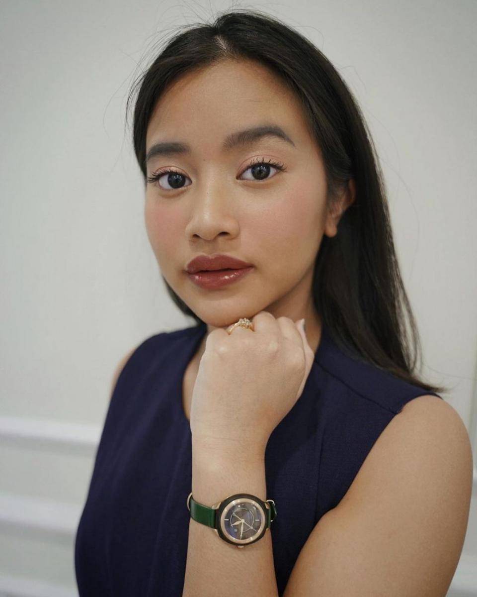 Siti Adira (instagram.com/adirakania)
