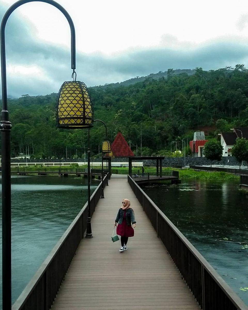 Bukit Cinta, Rawa Pening (instagram.com/devi_cempluk)