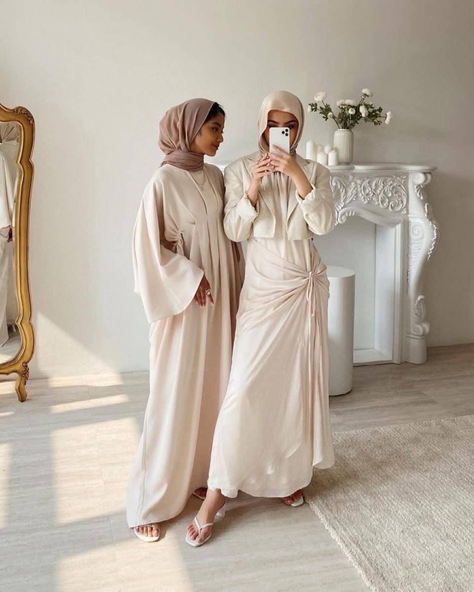 Fira Assegaf (instagram.com/sashfir)