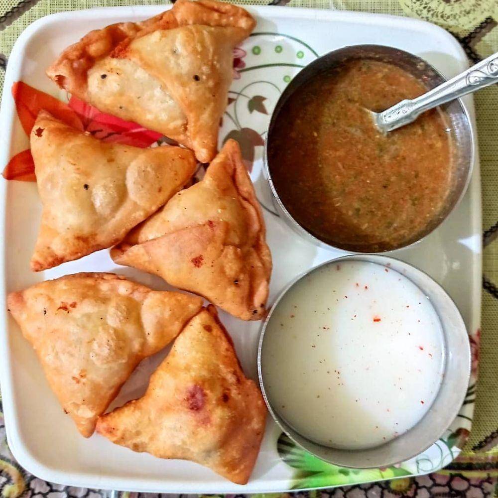 Samosa (instagram.com/_11food_at_home)