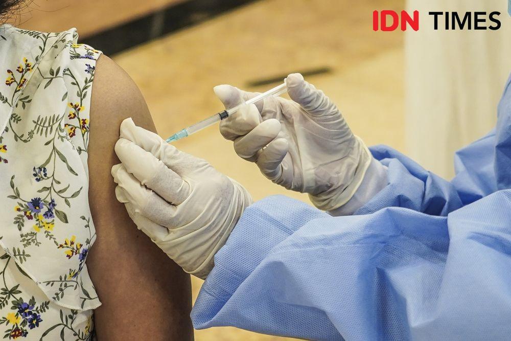 Vaksinasi dan Pasien COVID-19 Berbayar jika Status Kedaruratan Dicabut