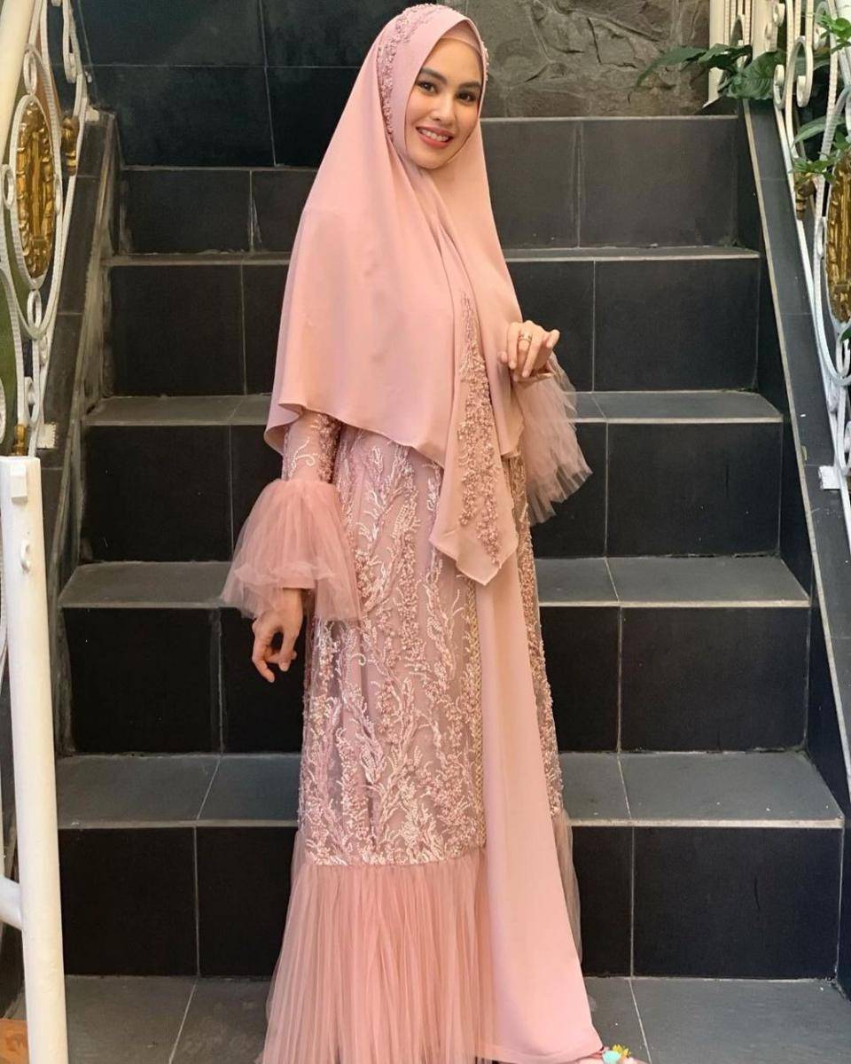 Kartika Putri (instagram.com/kartikaputriworld)