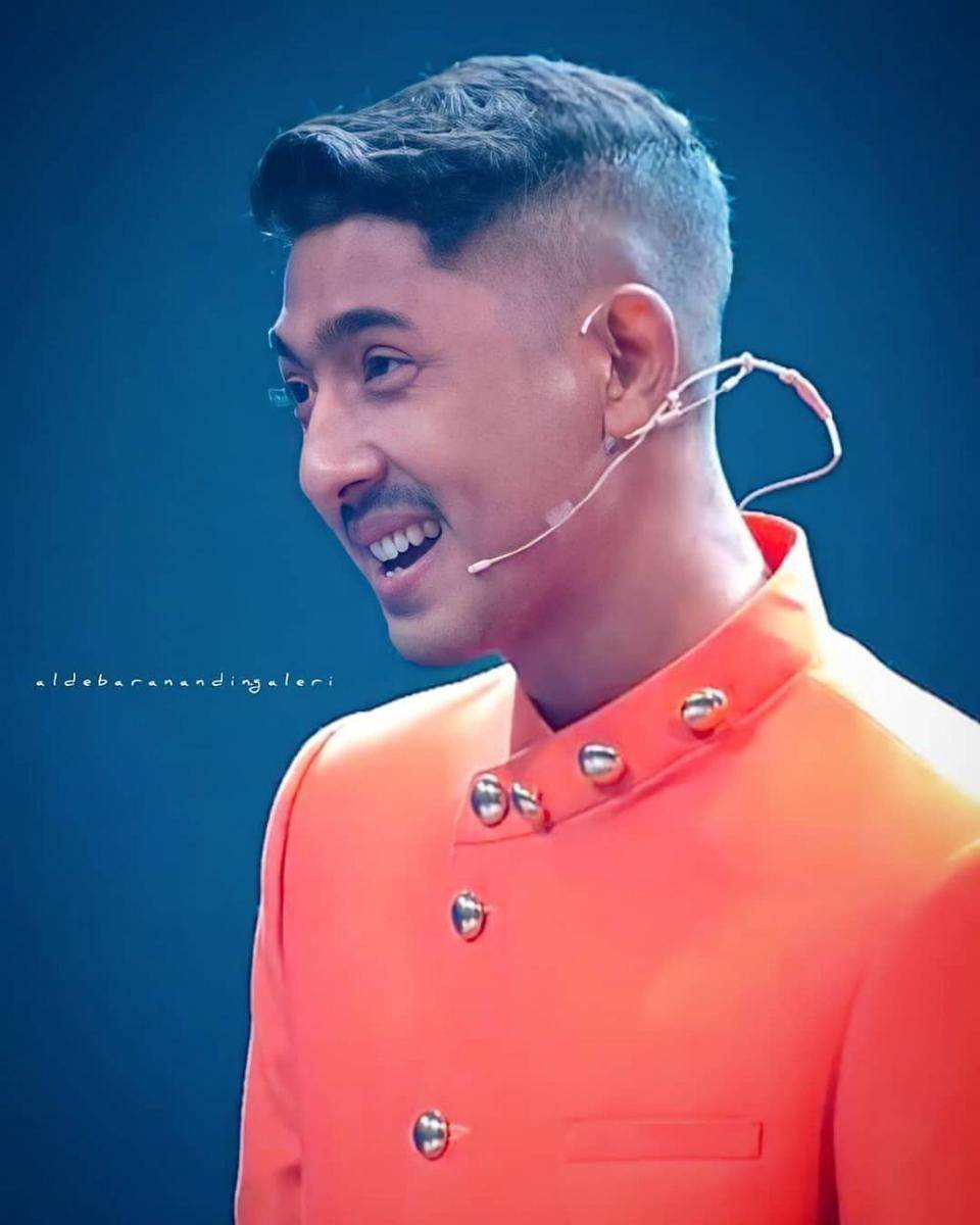 Arya Saloka potong rambut (instagram.com/aryasaloka.fansss)