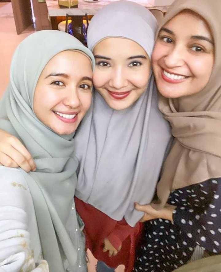 Kebersamaan 3 sahabat (instagram.com/shireensungkar)
