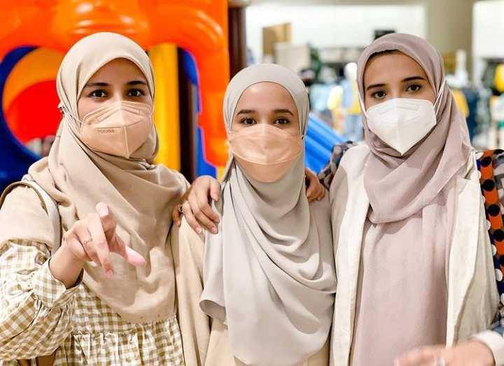 Kebersamaan 3 sahabat (instagram.com/shireensungkar)