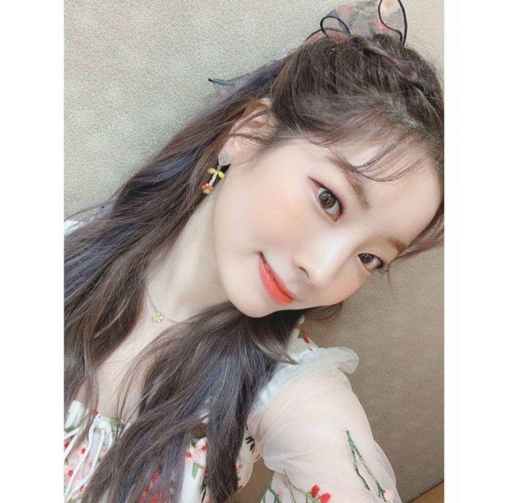 Dahyun TWICE di belakang panggung (instagram.com/twicetagram)