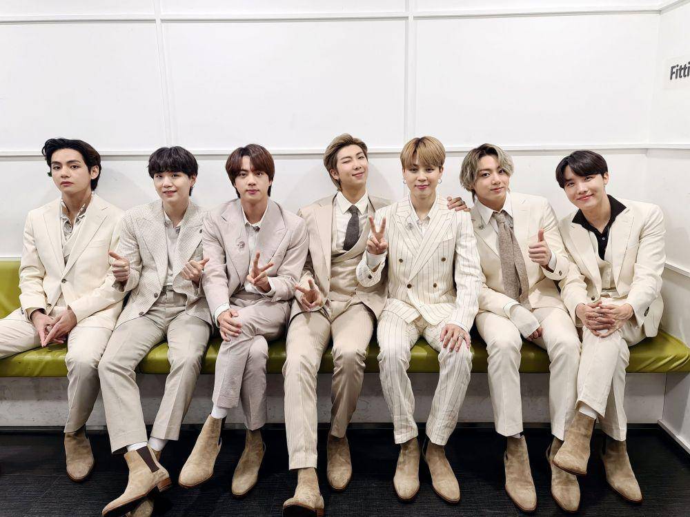 BTS dalam acara "Let's BTS" (twitter.com/bts_bighit)