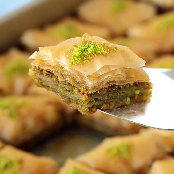 Olahan camilan manis berbahan kacang pistachio (cleobuttera.com)