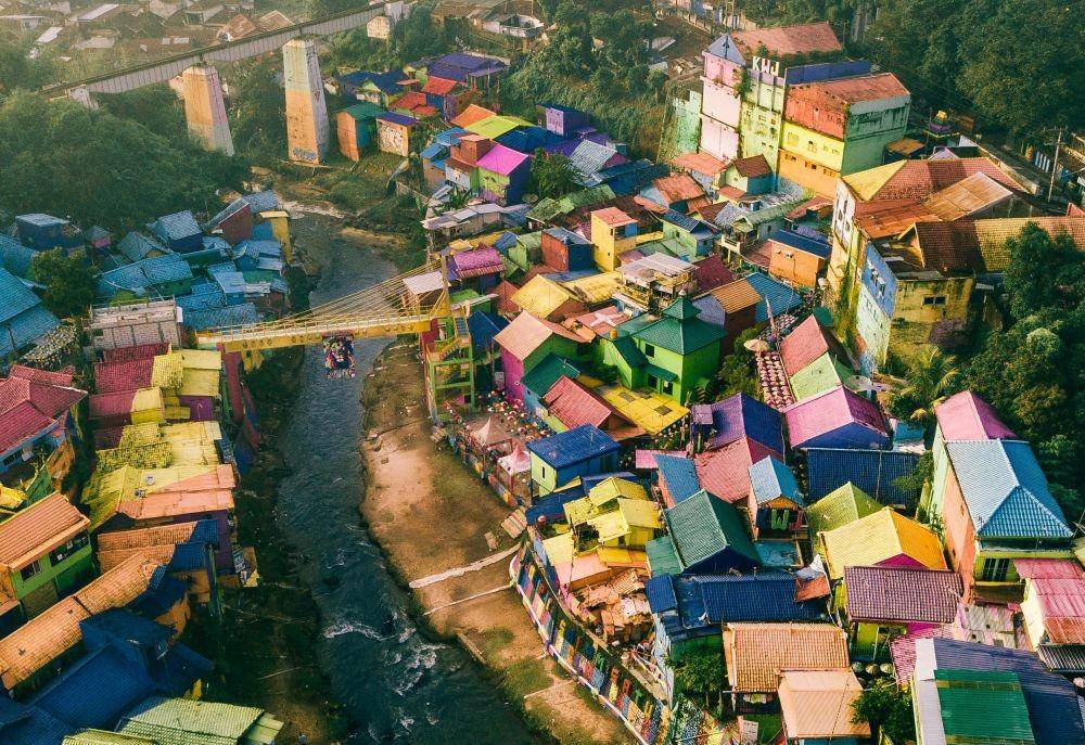 Kampung Jodipan (unsplash.com/Silas Baisch)