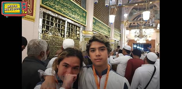 Momen Umrah Maia Estianty dan anak (youtube.com/Maia Aleldul TV)