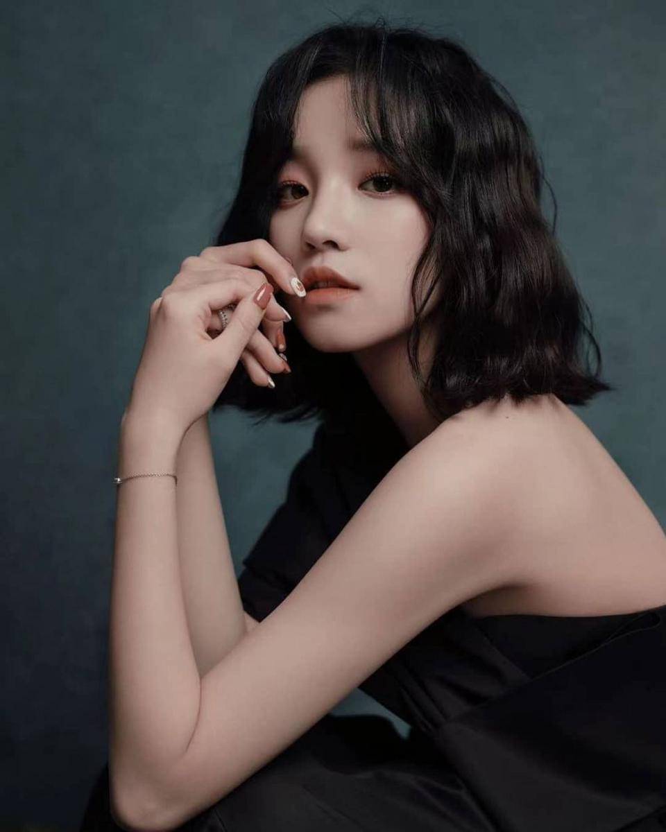 Yuqi (G)I-DLE (instagram.com/official_g_i_dle)