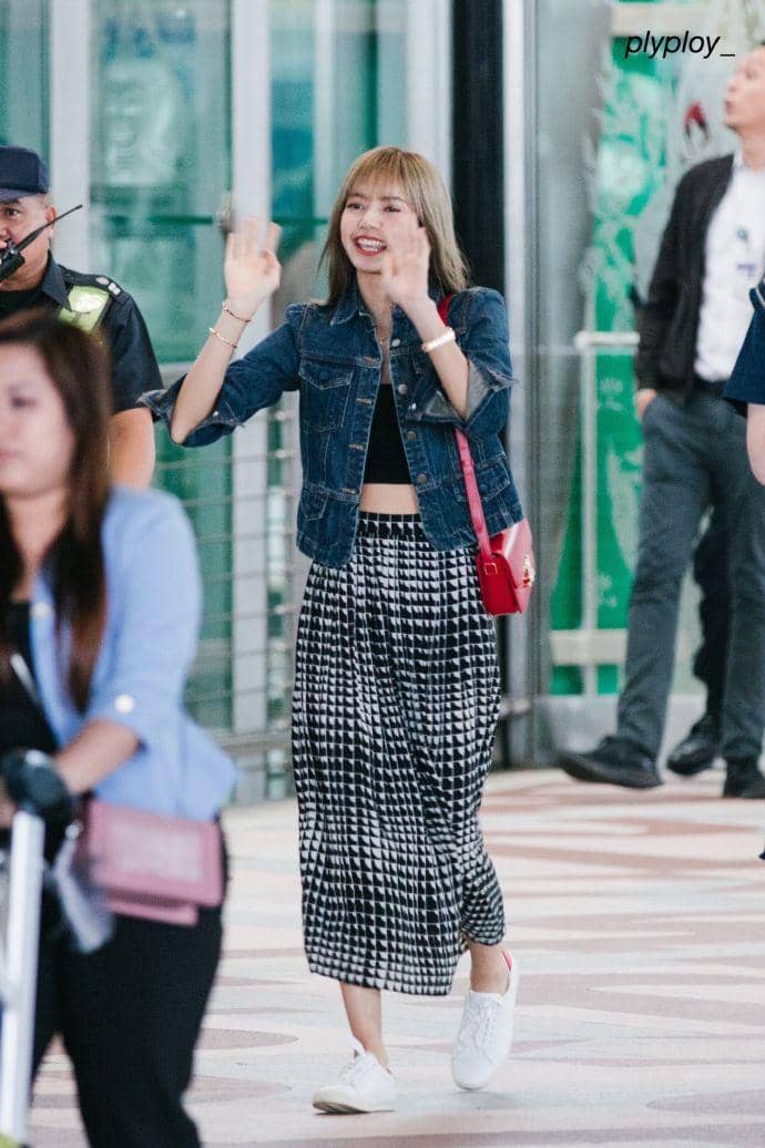 Lisa di bandara. (idollook.cn)