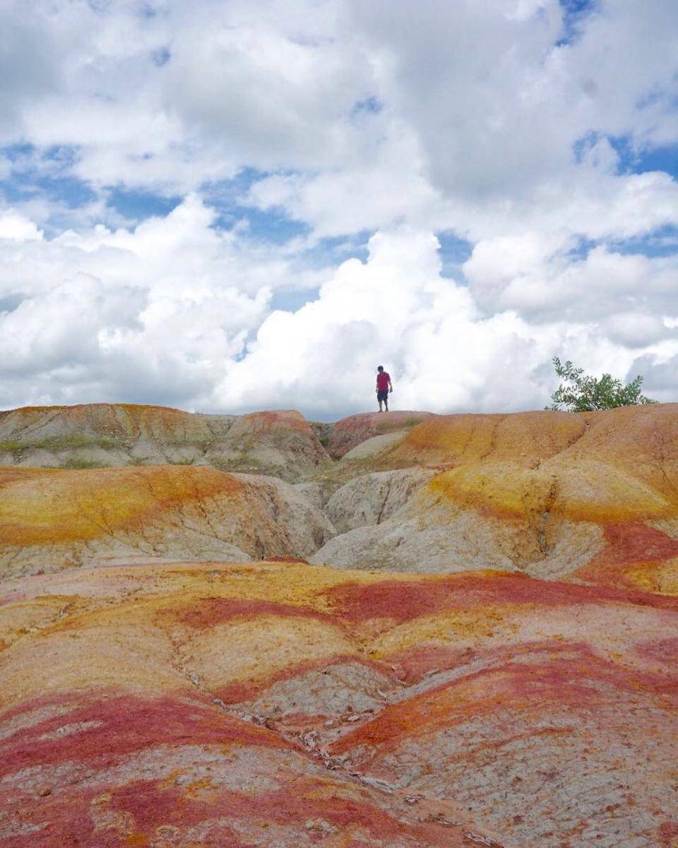 Rainbow Hills (instagram.com/andrikilua)