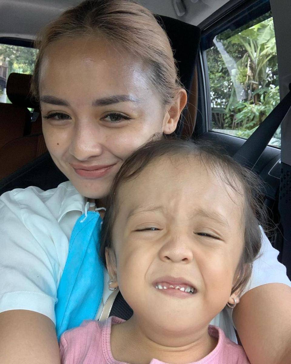 Joanna Alexandra dan anaknya (instagram.com/joannaalexandra)