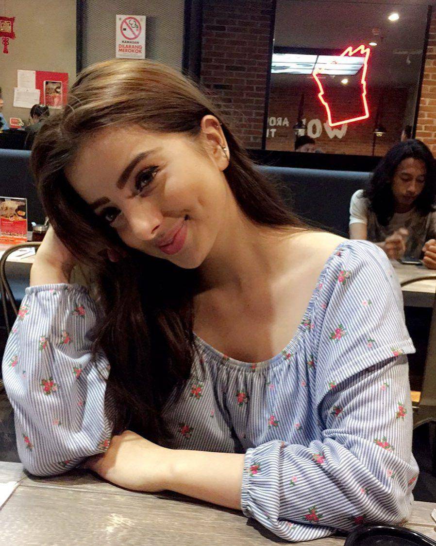 Wanita berparas bule yang dijodohkan dengan Verrel Bramasta (Instagram.com/saraminti)