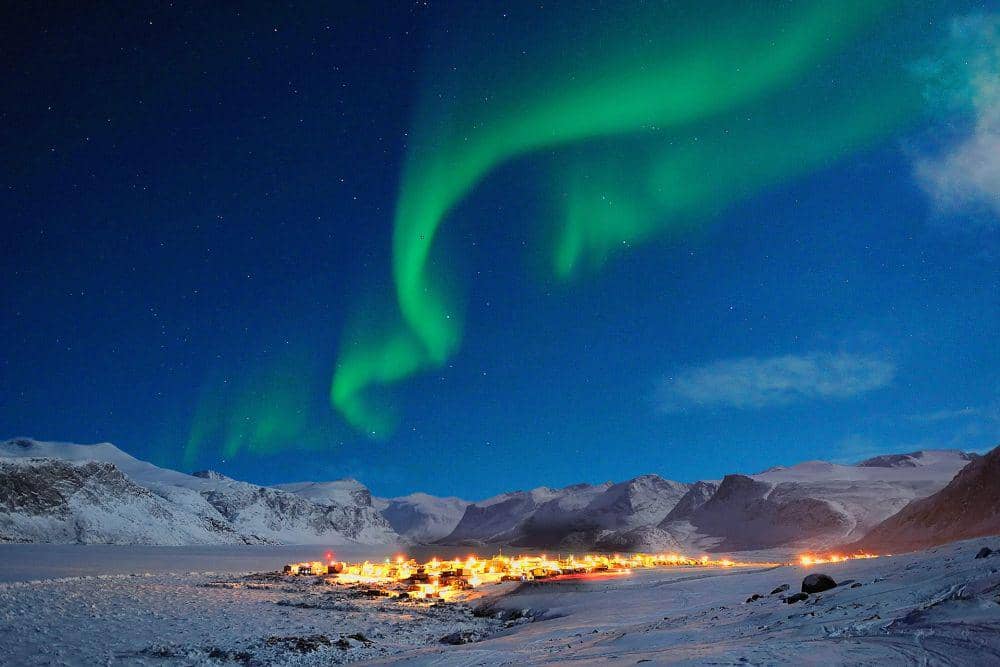 Zona di wilayah Arktika/Kanada menjadi zona minim sinar Matahari. (canada.um.dk)