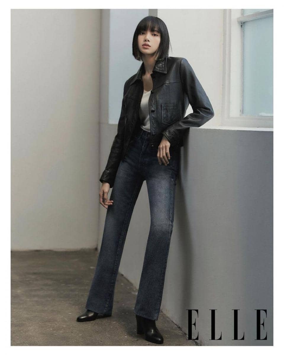 Lisa menjadi model majalah ELLE. (instagram.com/lalalalisa_m)