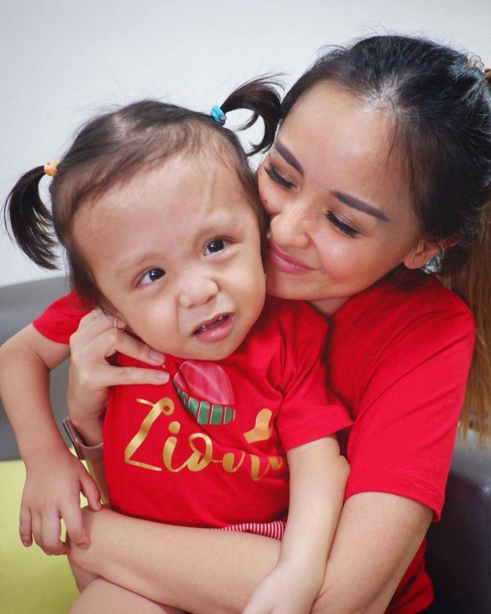 Joanna Alexandra dan anaknya (instagram.com/joannaalexandra)