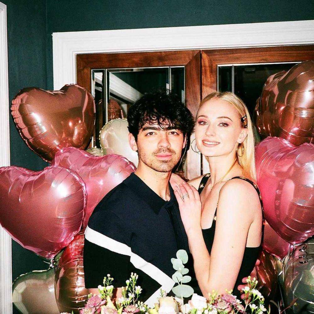 Joe Jonas dan Sophie Turner (instagram.com/sophiet)