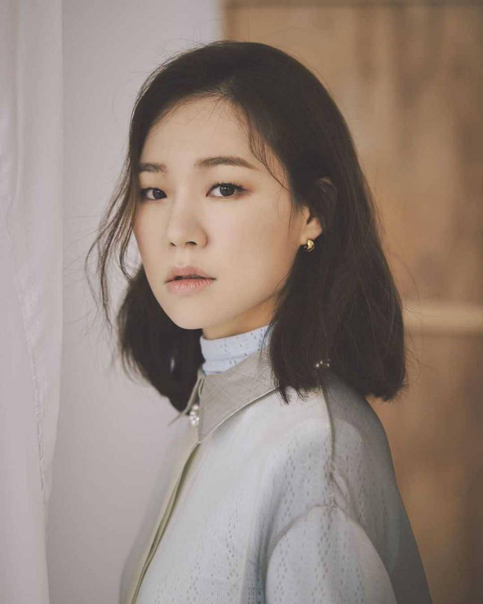 Han Ye Ri (instagram.com/hanyeri_official)
