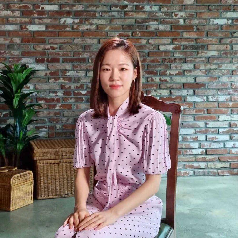Han Ye Ri (instagram.com/sarament_official)