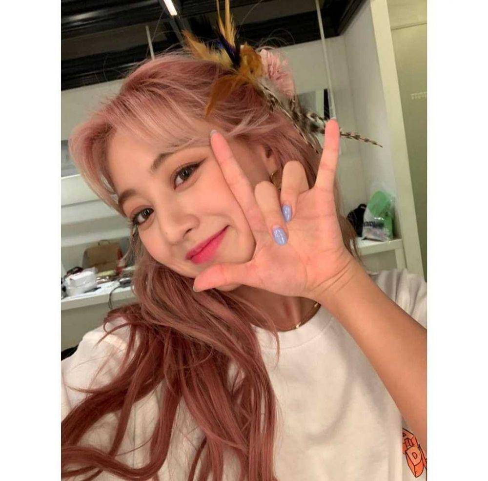 Jihyo TWICE (instagram.com/twicetagram)